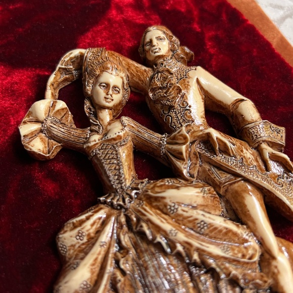 Vintage Rococo Wall Plaque, Antique Style Wall Art - Picture 2 of 11